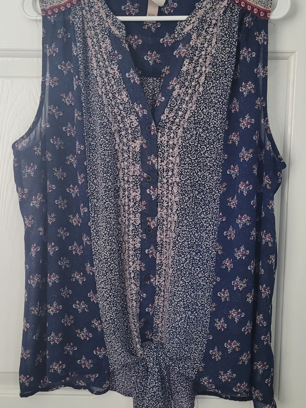 Women’s Navy Floral Sleeveless Top